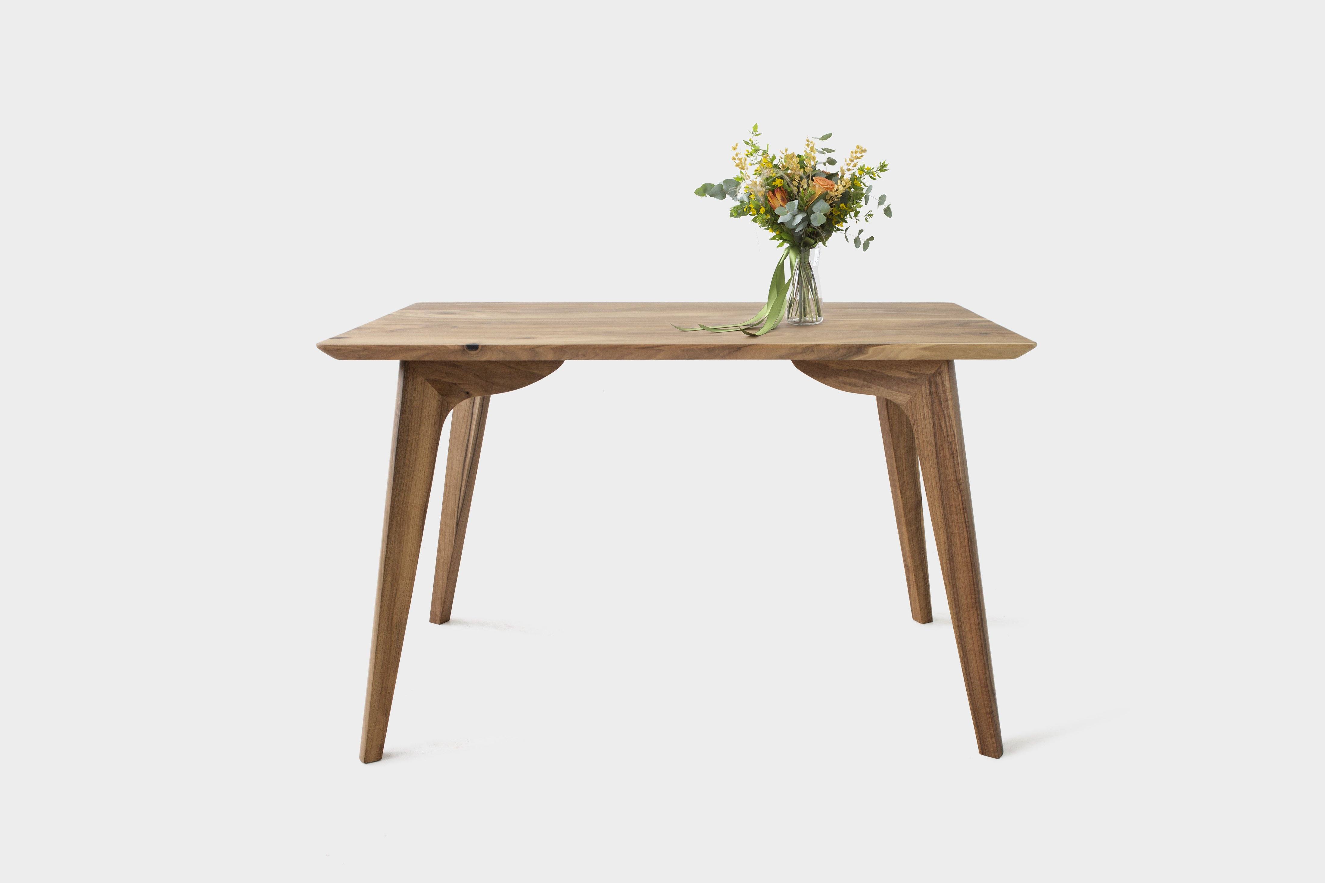 AMBER S | Walnut Extendable Dining Table